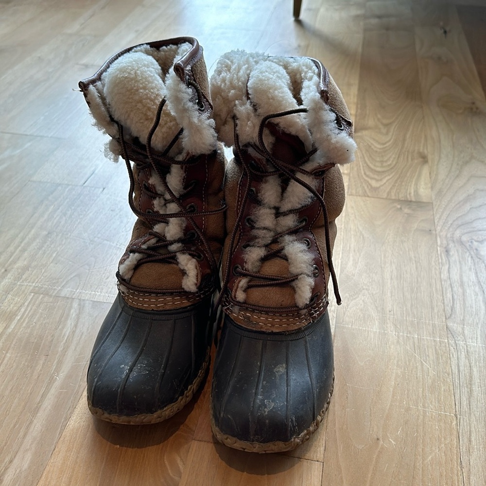 LL Bean Boot with fur